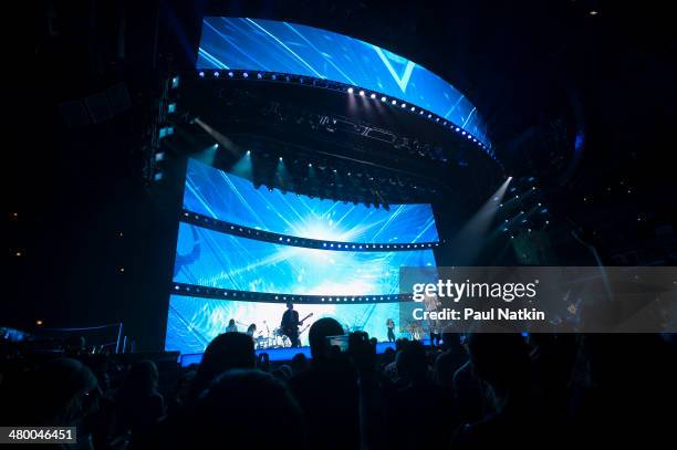 Musician Enrique Iglesias performs onstage at the United Center, Chicago, Illinois, August 4, 2012.