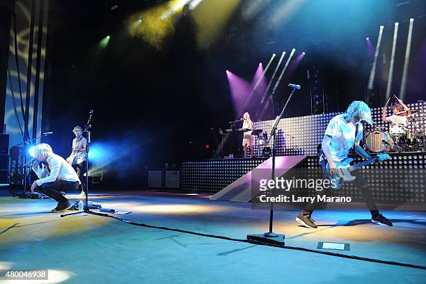 Rocky Lynch, Ross Lynch, Rydel Lynch, Riker Lynch and Ellington Ratliff of R5 perform at the Mizner Park Amphitheatre on July 8, 2015 in Boca Raton,...