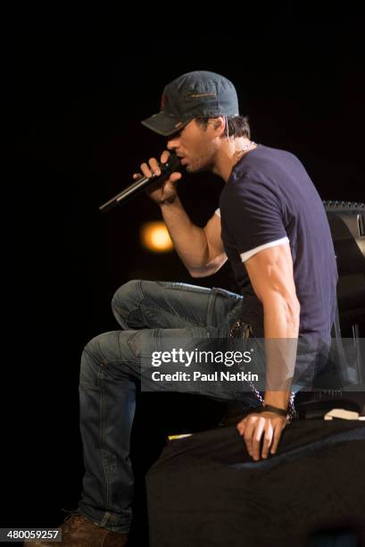 Musician Enrique Iglesias performs onstage at the United Center, Chicago, Illinois, August 4, 2012.