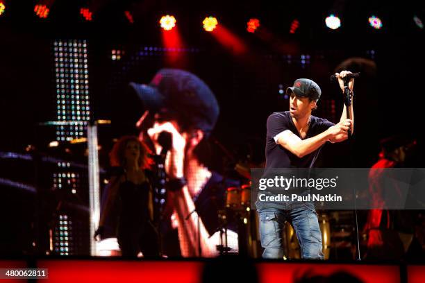 Musician Enrique Iglesias performs onstage at the United Center, Chicago, Illinois, August 4, 2012.