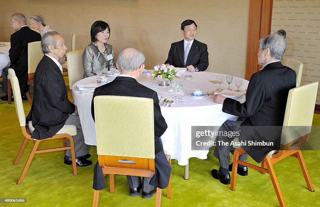 Royal Family Host Tea Party Inviting Order of Culture Laureates
