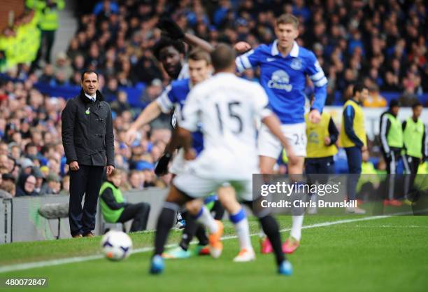 Manager Roberto Martinez of Everton looks on during the Barclays Premier League match between Everton and Swansea City at Goodison Park on March 22,...