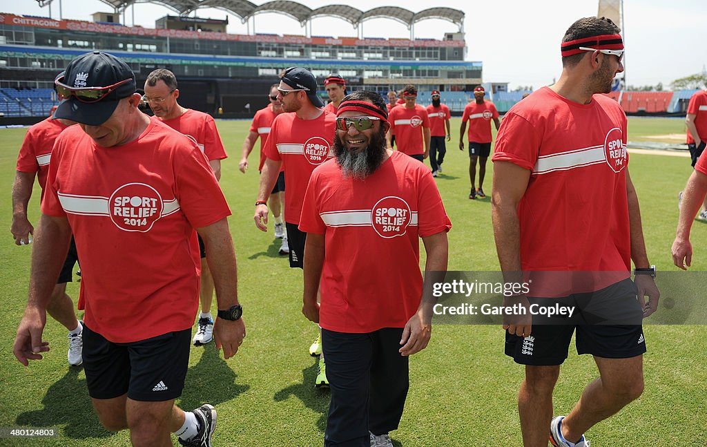 England Cricket Team Take Part In Sport Relief Mile In Chittagong