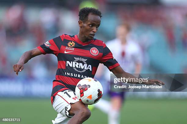 Youssouf Hersi of the Wanderers controls the ball during the round 24 A-League match between the Western Sydney Wanderers and Perth Glory at...