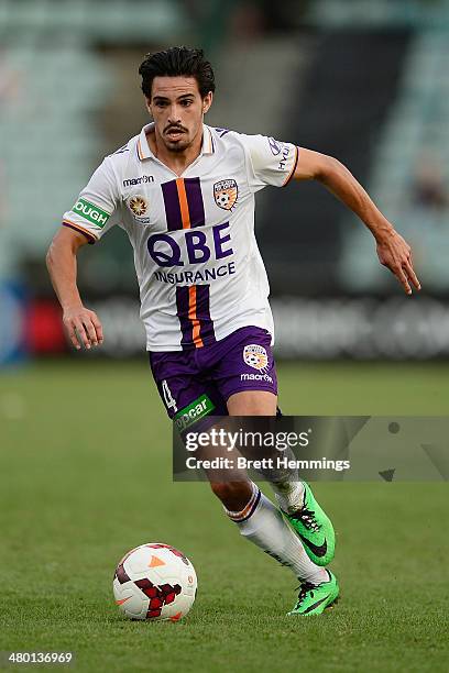 Ryan Edwards of Perth runs with the ball during the round 24 A-League match between the Western Sydney Wanderers and Perth Glory at Parramatta...