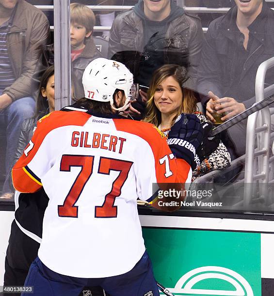 Sophia Bush attends a hockey game between the Florida Panthers and the Los Angeles Kings at Staples Center on March 22, 2014 in Los Angeles,...