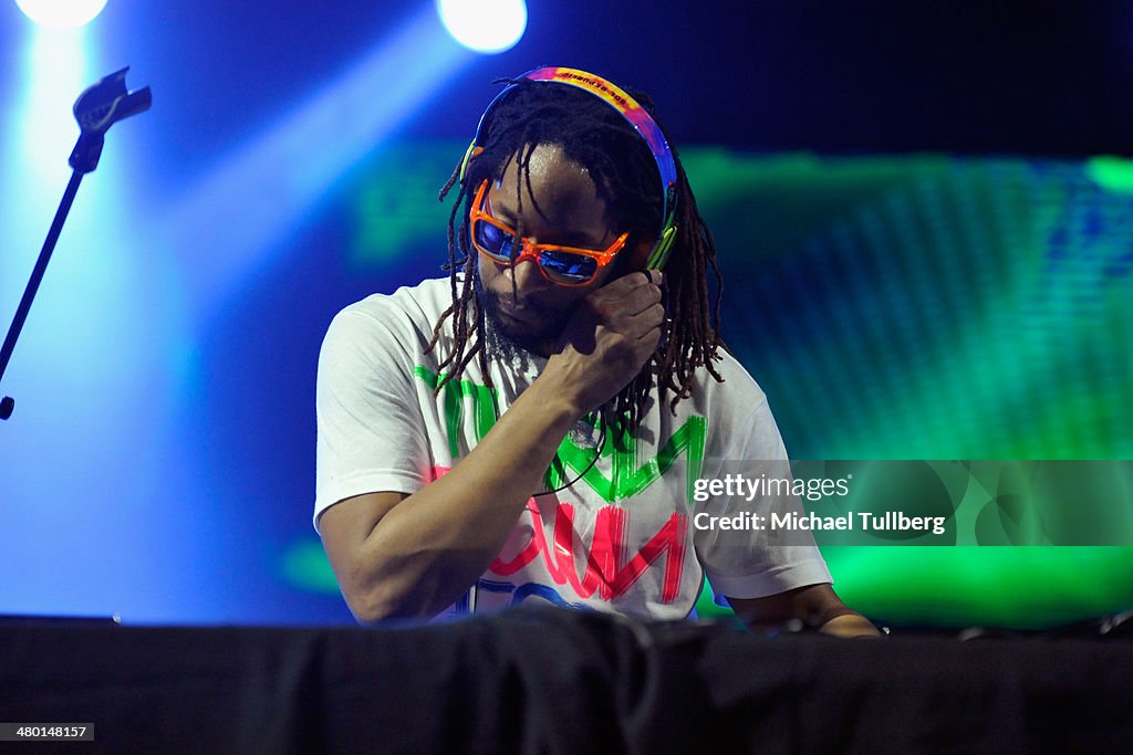 97.1 AMP's AMPLIFY 2014 Features Performances By Tiesto, Afrojack And A DJ Set By Lil Jon