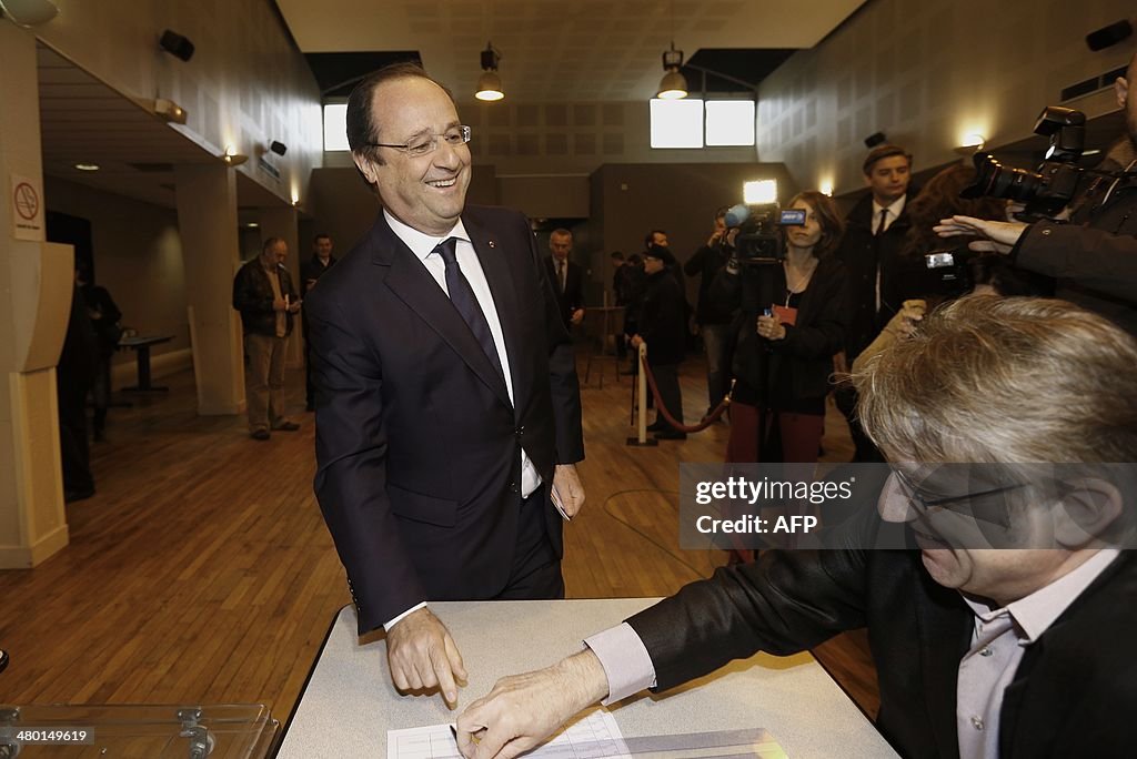 FRANCE2014-VOTE-PS-TULLE-HOLLANDE
