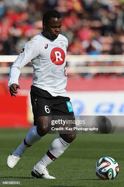 Fabio Henrique Simplicio of Vissel Kobe in action during the J. League match between Nagoya Grampus and Vissel Kobe at the Mizuho Athletics Stadium...