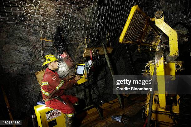 Diamond Mining Rigs Diamond Drill Photos and Premium High Res Pictures - Getty Images