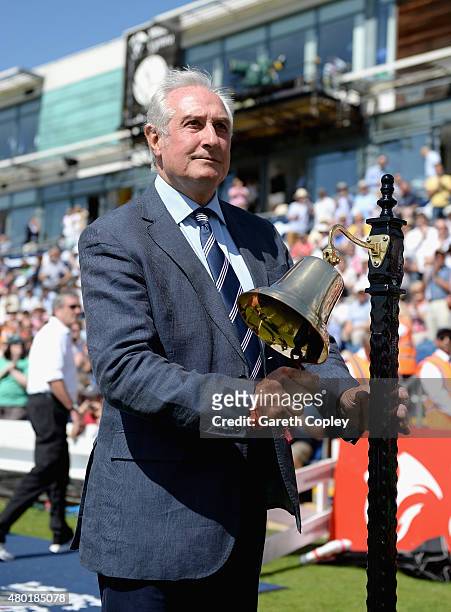 Former Welsh rugby player Gareth Edwards rings the five minute bell ahead of day three of the 1st Investec Ashes Test match between England and...