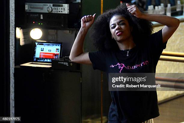 Kimmie Gee conducts a dance workshop at the 'Coco Comin Escola de Dansa i Comedia Musical' on March 23, 2014 in Barcelona, Spain.