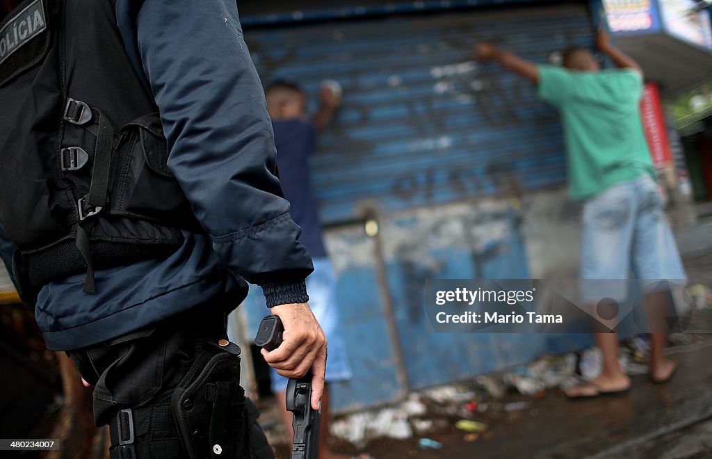 Rio's Pacified Favelas Face Challenges Ahead Of World Cup