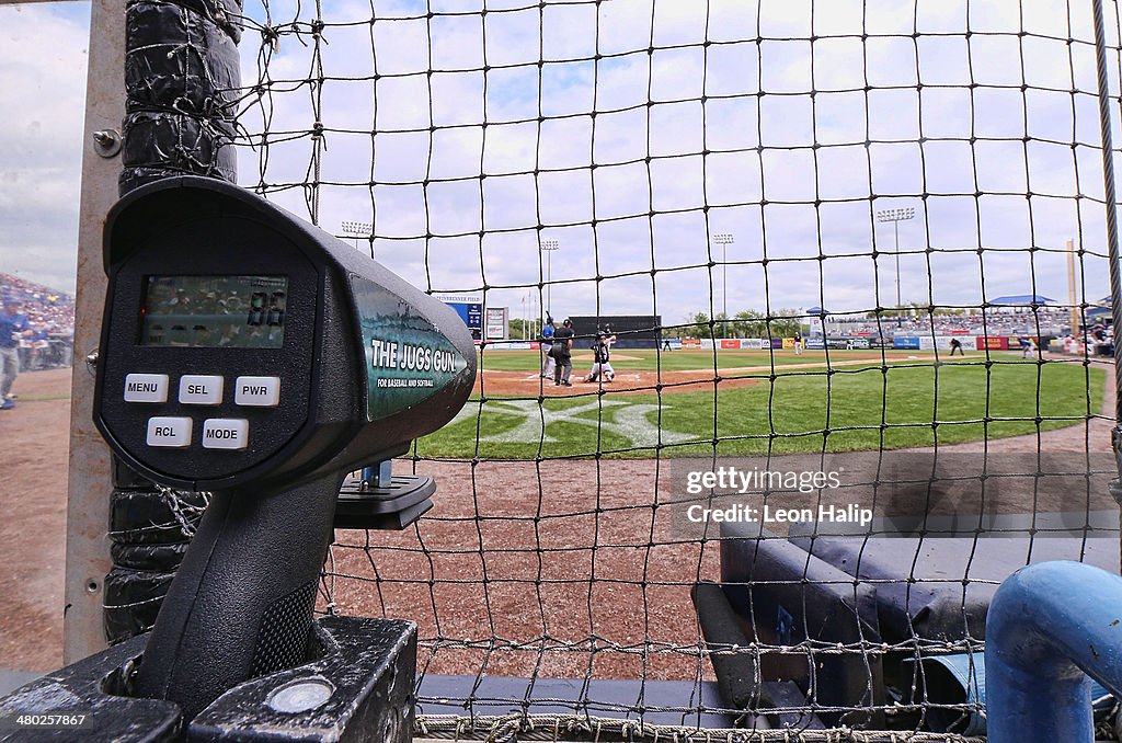 Toronto Blue Jays v New York Yankees