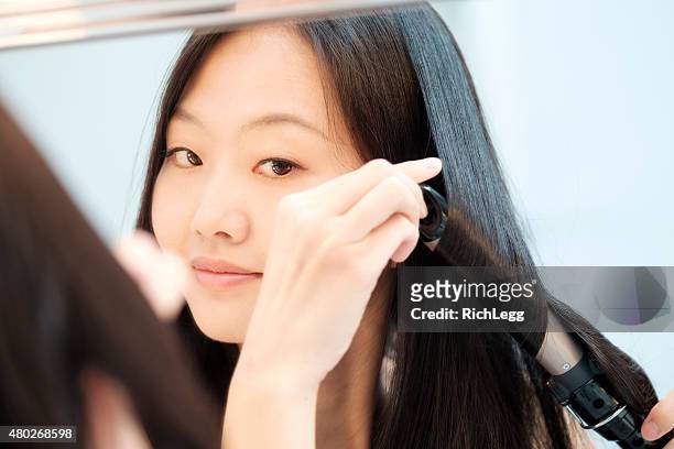 japanische frau schönheit - hair curlers stock-fotos und bilder