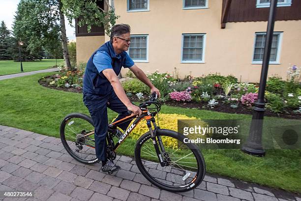 Jerry Yang, former chief executive officer of Yahoo! Inc., arrives for a morning session during the Allen & Co. Media and Technology Conference in...