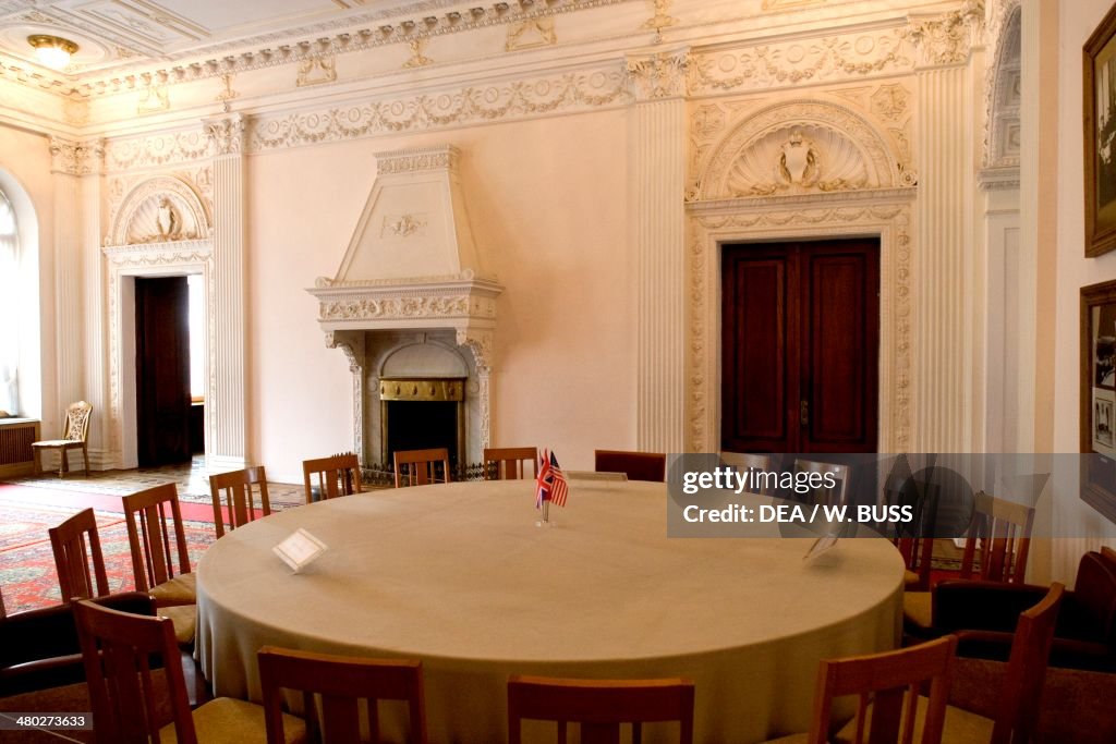 Hall of Livadia Palace...