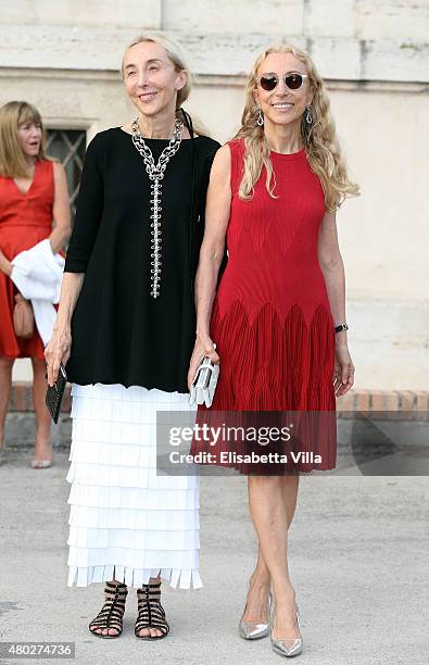 1 090 Carla Sozzani Photos High Res Pictures Getty Images 1-090-carla-sozzani-photos-high-res-pictures-getty-images