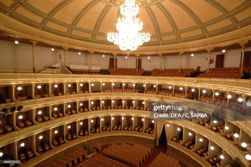 The horseshoe shaped auditorium in Coccia theatre