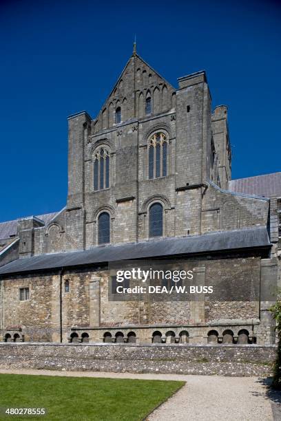 Exterior of the south transept of Winchester cathedral, built in 1079 in Perpendicular Gothic style, Winchester, Hampshire, United Kingdom.