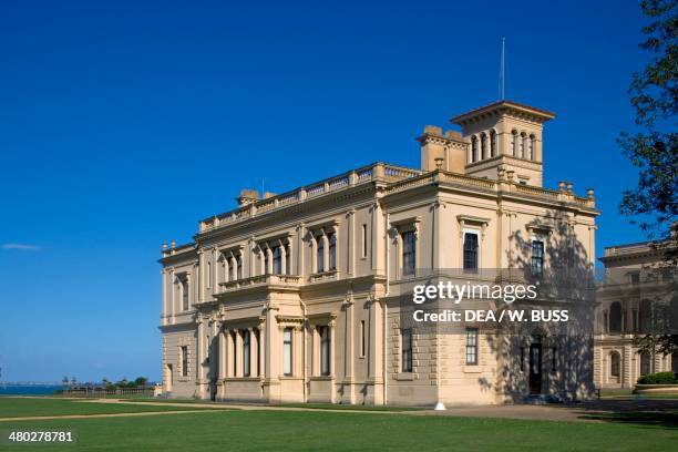 The rear facade of Osborne House, built between 1845-1851 in Italian Renaissance style as Queen Victoria's summer residence, Cowes, Isle of White,...