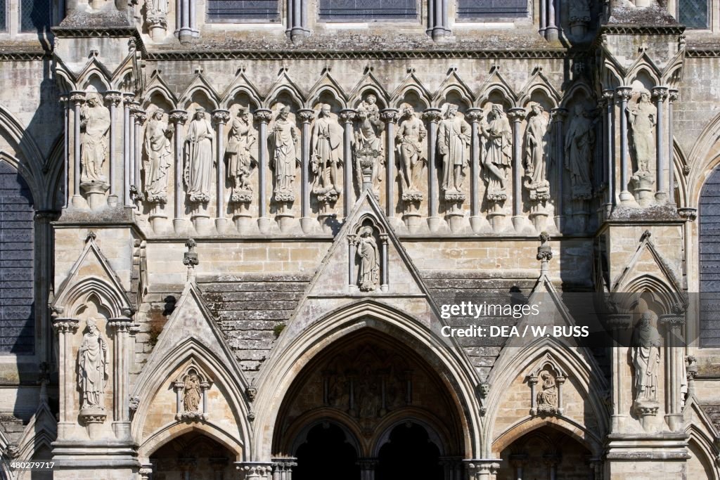 The aedicule above door