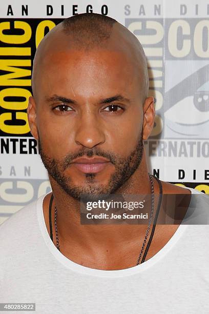 Ricky Whittle attends 'The 100' press room at Comic-Con International 2015 - Day 2 at the San Diego Convention Center on July 10, 2015 in San Diego,...