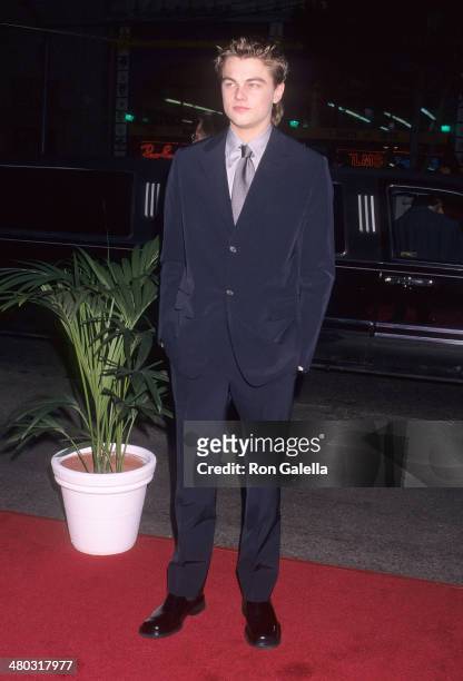 Actor Leonardo DiCaprio attends the "Titanic" Hollywood Premiere on December 14, 1997 at the Mann's Chinese Theatre in Hollywood, California.