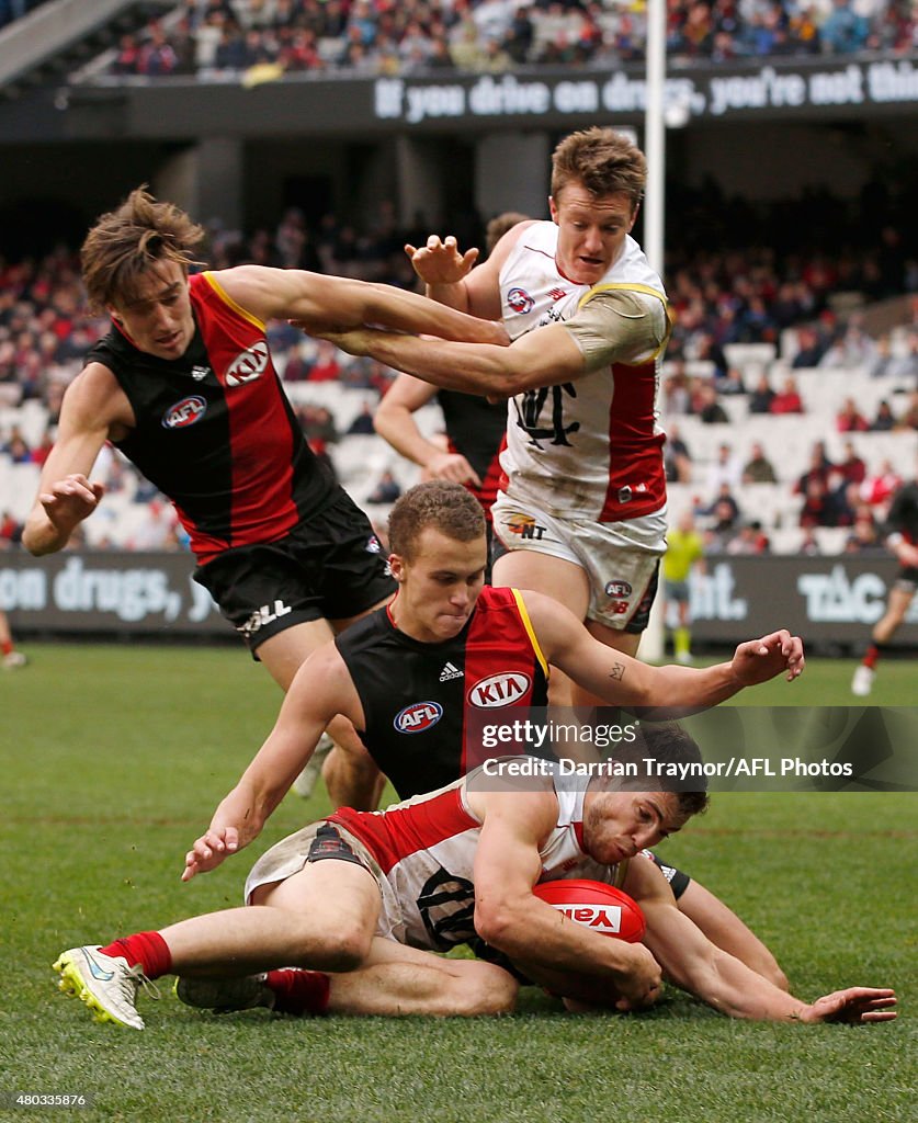 AFL Rd 15 - Essendon v Melbourne