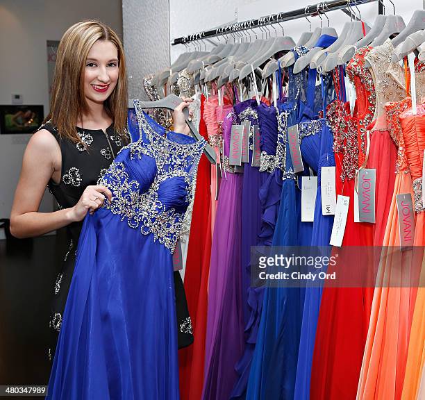 51 Brooklyn Haley Visits Jovani Fashions Photos and Premium High Res  Pictures - Getty Images