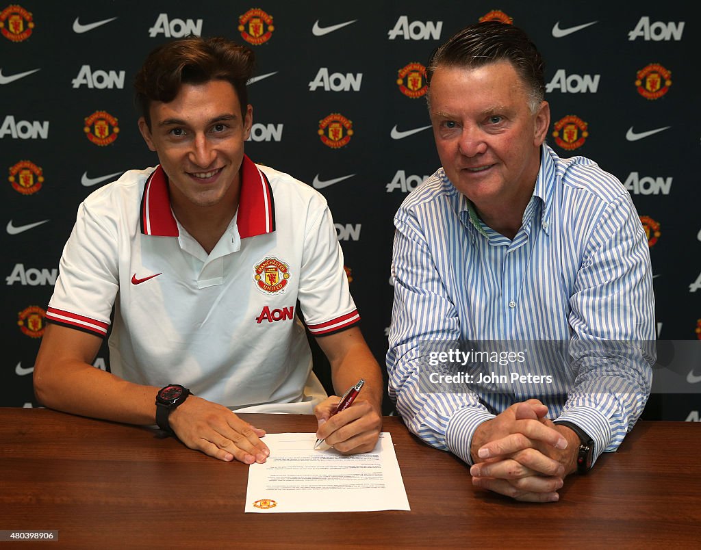 Manchester United Unveil New Signing Matteo Darmian