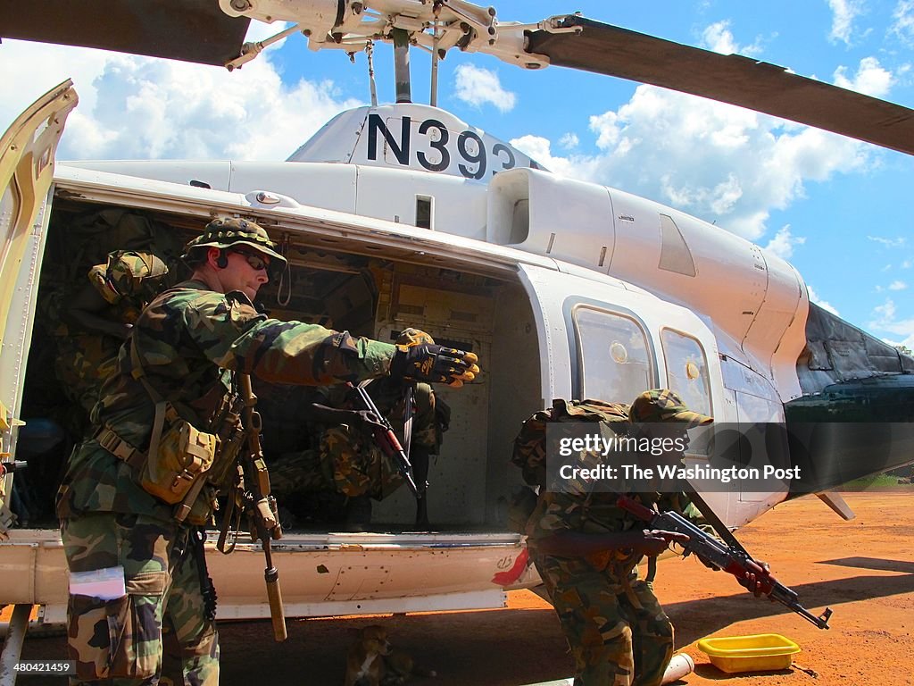 NZARA, SOUTH SUDAN - SEPTEMBER 17:
A U.S. Special Forces soldie