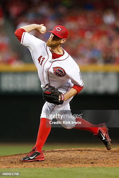 Ryan Mattheus of the Cincinnati Reds throws a pitch during the game against the Milwaukee Brewers at Great American Ball Park on July 4, 2015 in...