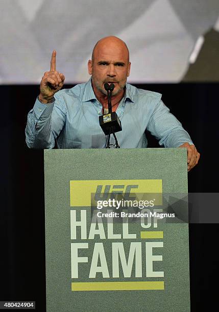 Bas Rutten Interviews Bas Rutten Ufc Photos and Premium High Res Pictures - Getty Images