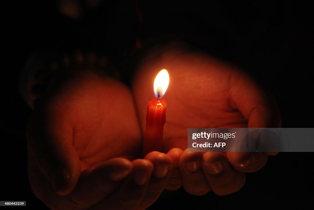 TOPSHOT-CHINA-MALAYSIA-MALAYSIAAIRLINES-TRANSPORT-ACCIDENT