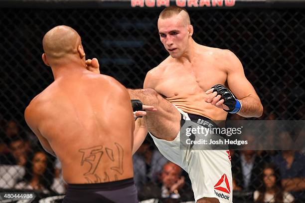 Ufc Rory Rory Macdonald Photos and Premium High Res Pictures - Getty Images