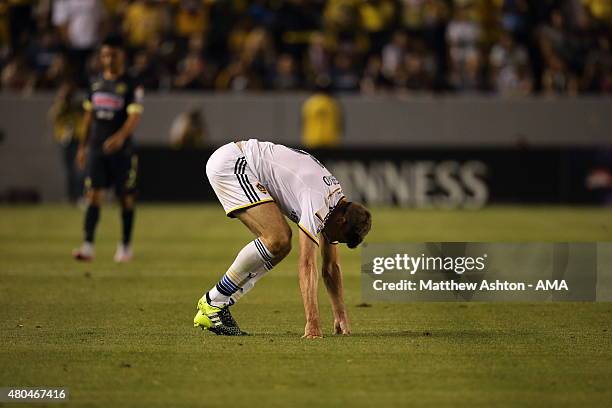 Steven Gerrard of LA Galaxy suffers an injury on his debut during the International Champions Cup match between Club America and LA Galaxy at StubHub...