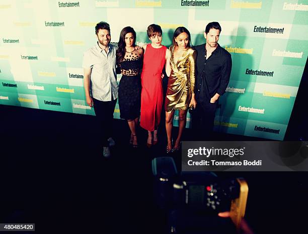 An Alternative View of actors Seth Gabel, Janet Montgomery, Elise Eberle, Ashley Madekwe and Iddo Goldberg at The Entertainment Weekly Comic-Con...