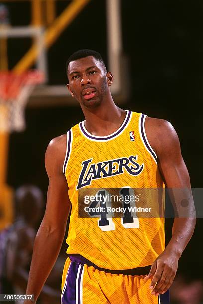 Lakers Elden Campbell Photos and Premium High Res Pictures - Getty Images
