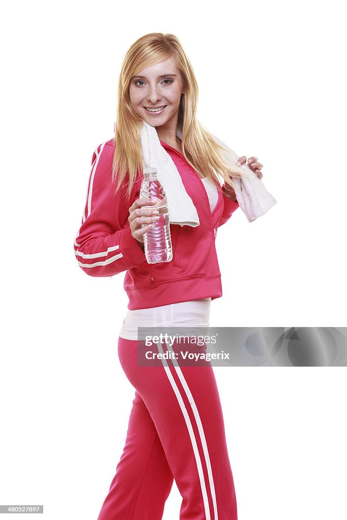 Fitness Frau sport Frau mit Handtuch und eine Flasche Wasser Isoliert