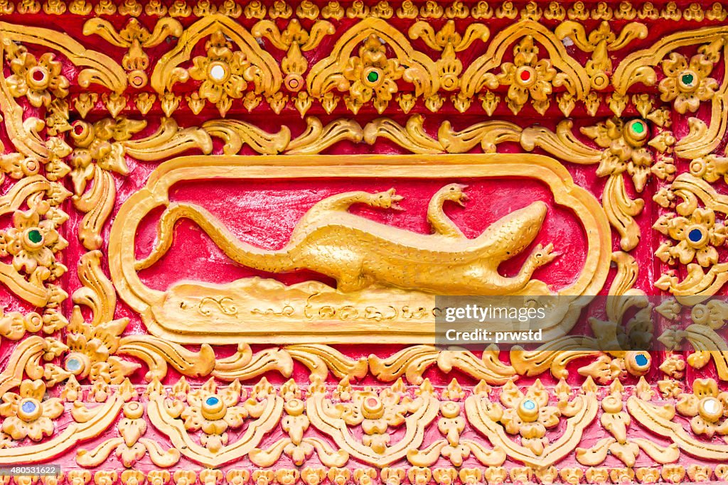 Lizard Wall sculpture in Thai temple