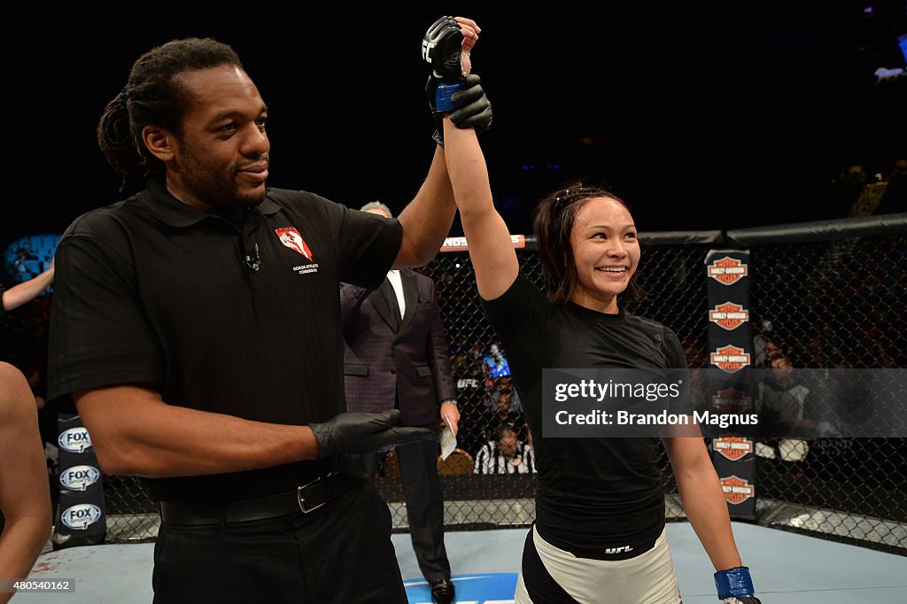 The Ultimate Fighter Finale: Magana v Waterson