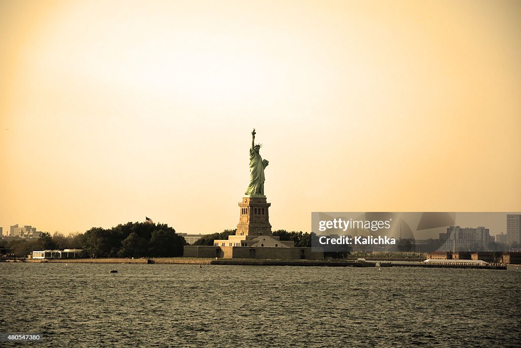 Statue von Liberty in sepia-Ton. New York city, USA