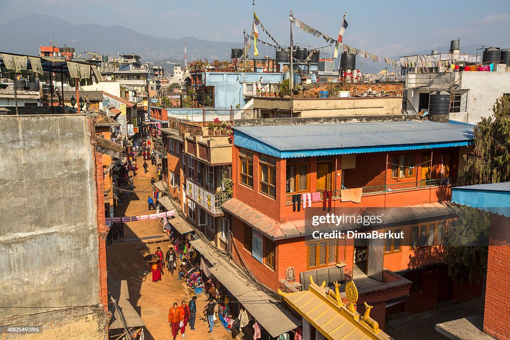 Perto passa por uma estupa Boudhanath Pilgrims