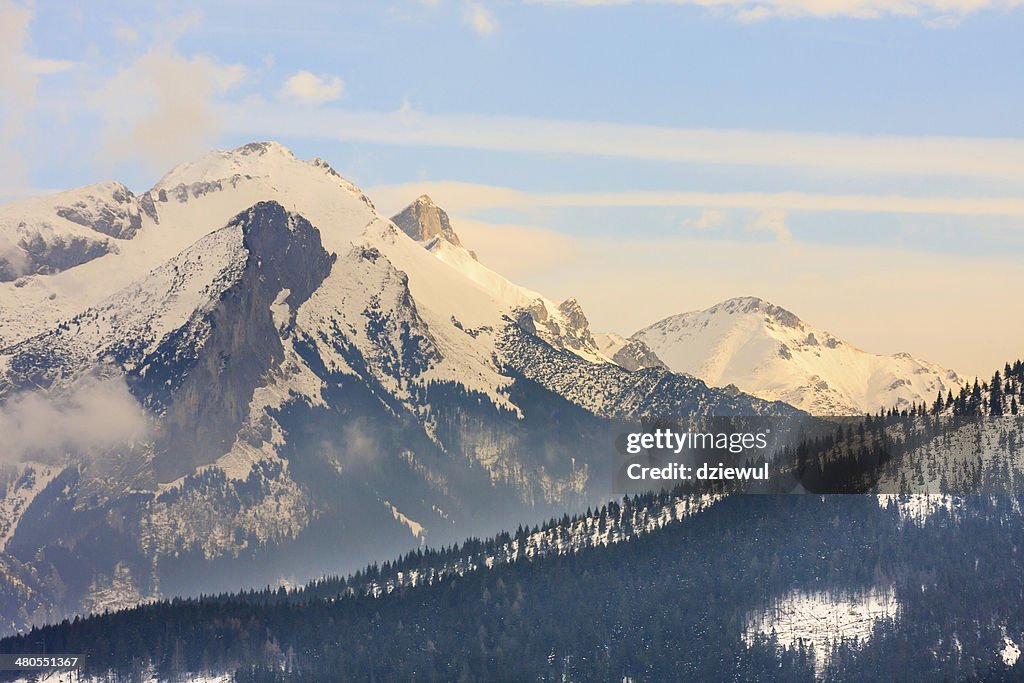 Vista invernale congelati superficie di alta Monti Tatra
