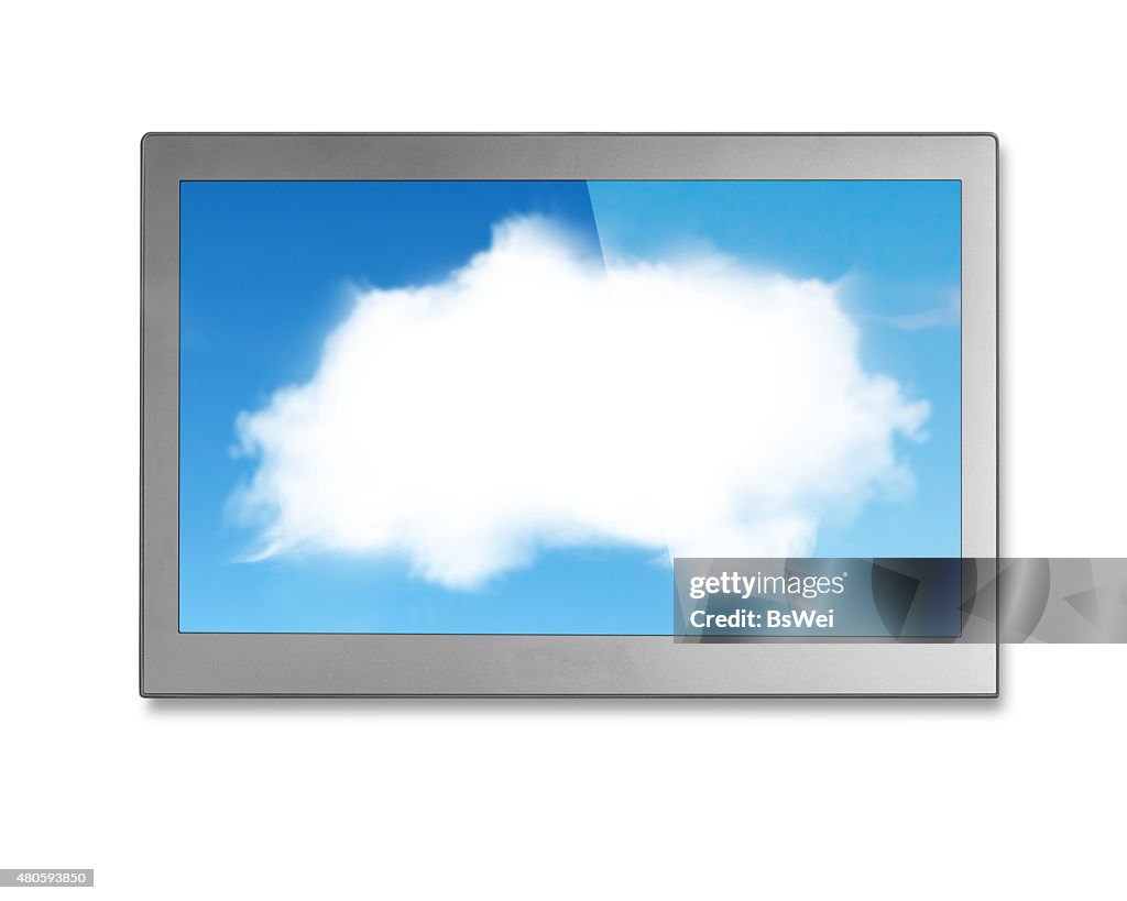 空の白い雲に幅広のフラットスクリーンテレビ