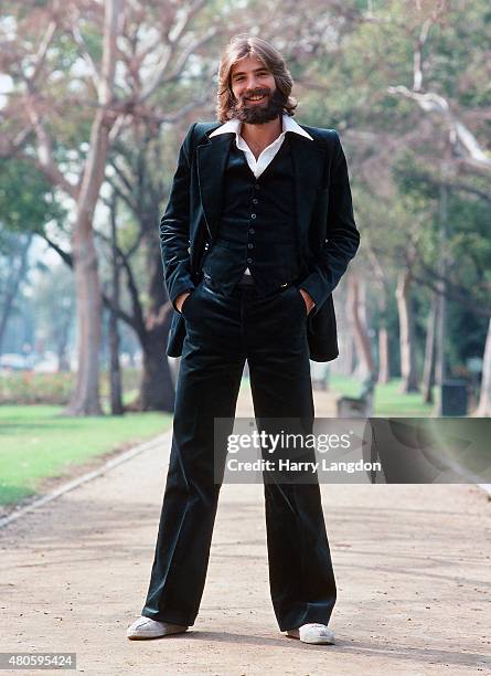 Singer Kenny Loggins poses for a portrait in 1977 in Los Angeles, California.