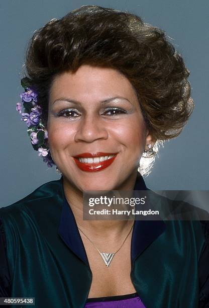 Singer Minnie Riperton poses for a portrait in 1977 in Los Angeles, California.