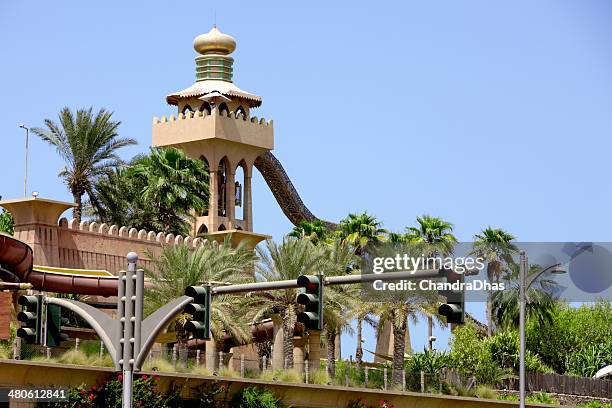 dubai, uae - jumeirah scarer, wild wadi - dubai waterpark stock pictures, royalty-free photos & images
