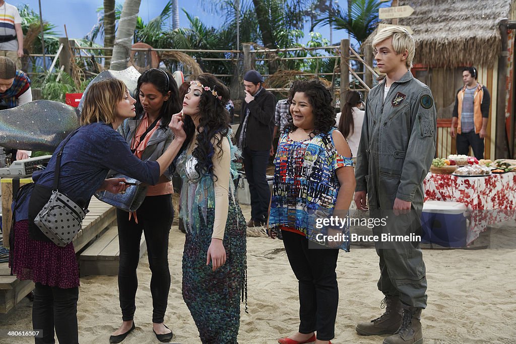 Disney Channel's "Austin & Ally" - Season Three